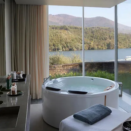 Octant Douro Otel